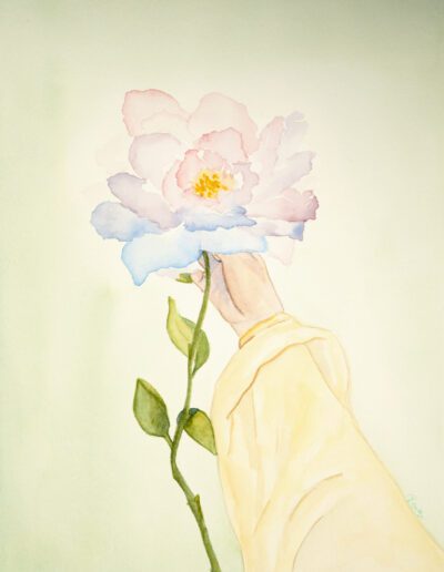Aquarelle intitulée L’Éclat intérieur représentant une fleur en pleine floraison, aux couleurs lumineuses et douces, symbole d’épanouissement personnel et de renouveau.